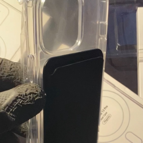 IPhone 14 Pro Max magesafe clear case & magnetic leather wallet BUNDLE - Picture 4 of 5